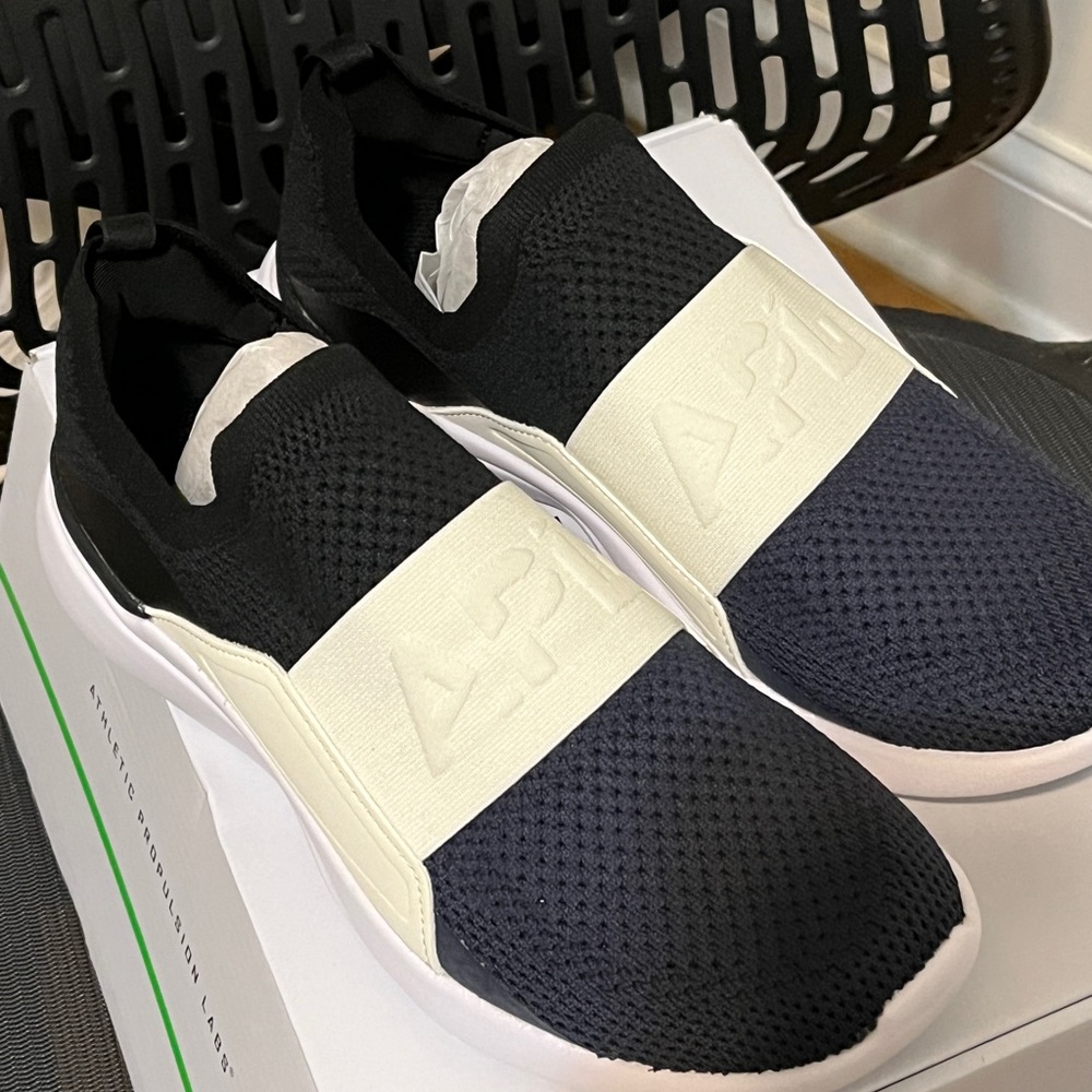 Brand new APL techloom bliss sneakers